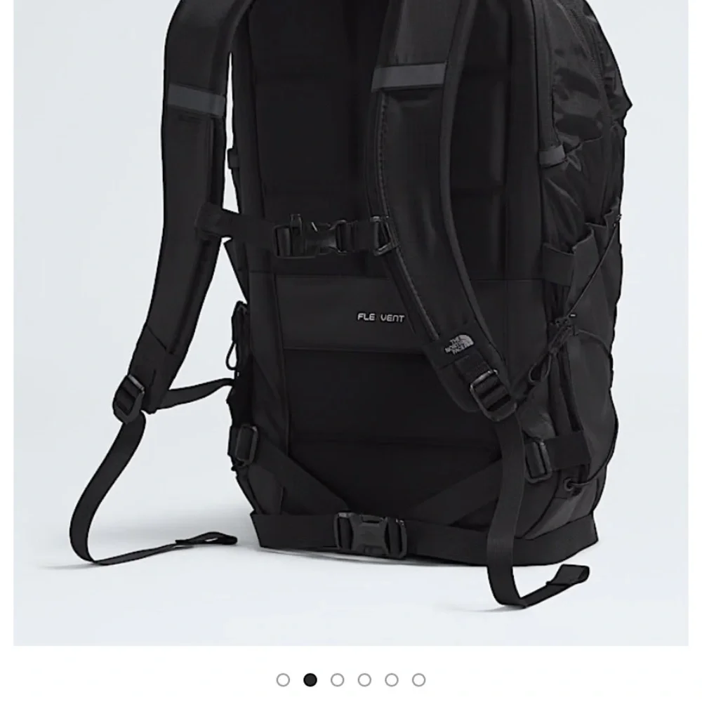 The North Face Borealis Backpack (excellent condition) - Picture 7 of 8